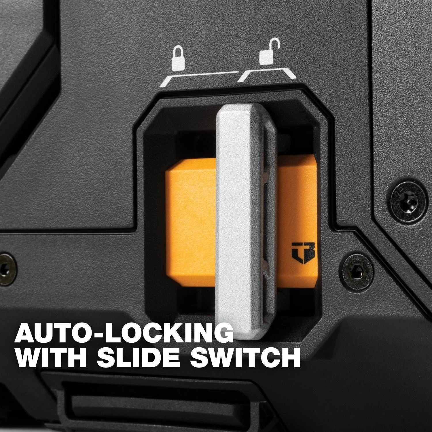ToughBuilt Stacktech mittlere tragbare modulare Kunststoff / Metall-Werkzeugbox mit Innenschale, ip65-bewertet, schwarz