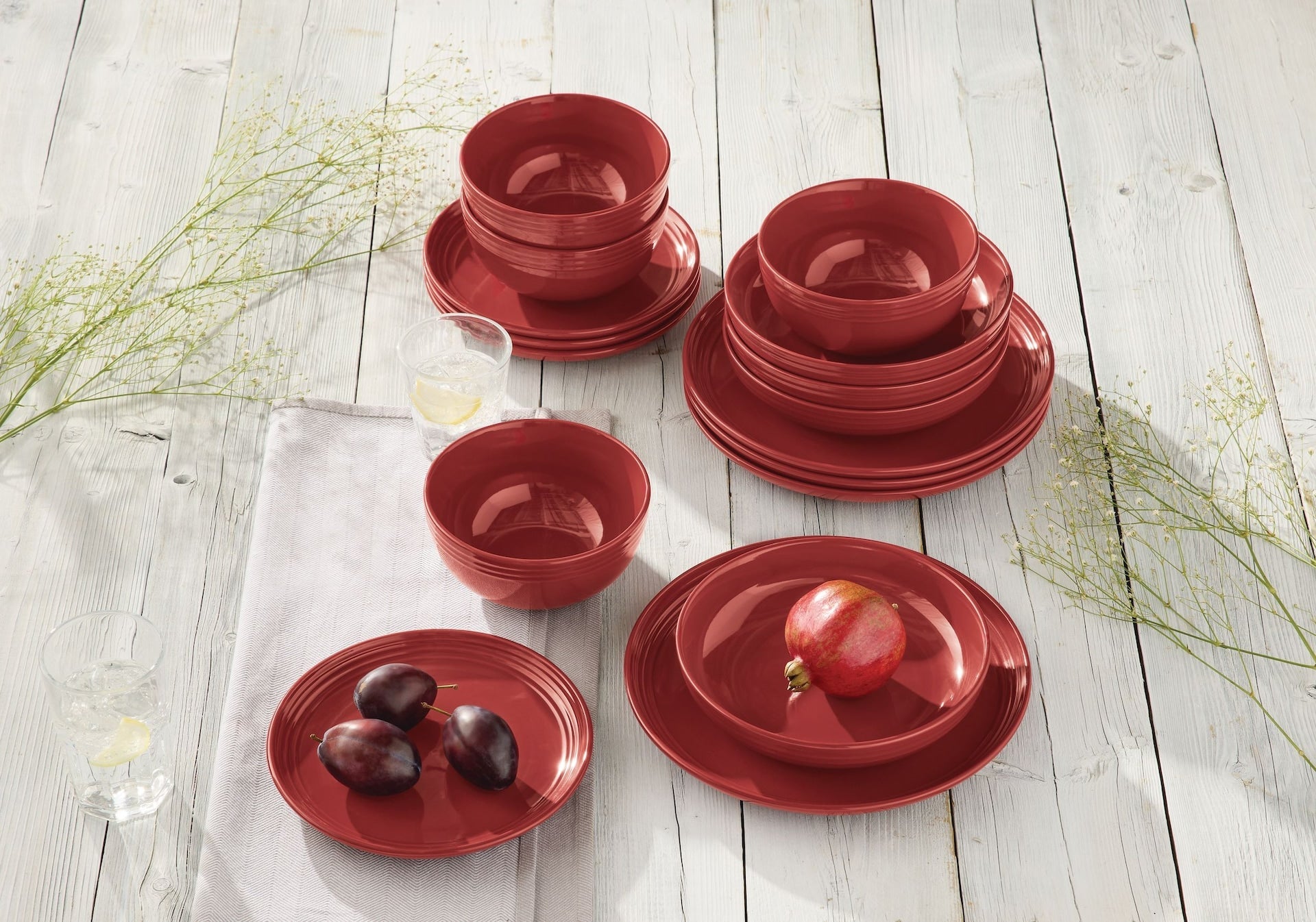 CANVAS edenhill Bauernhaus Bistro Steinzeug Geschirr, serviert 4, 16-pc, rot