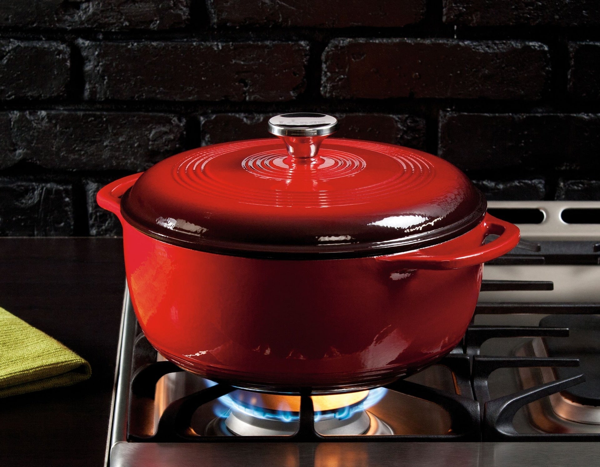 Lodge Schmelzguss, niederländischer Ofen, rot, 6-qt
