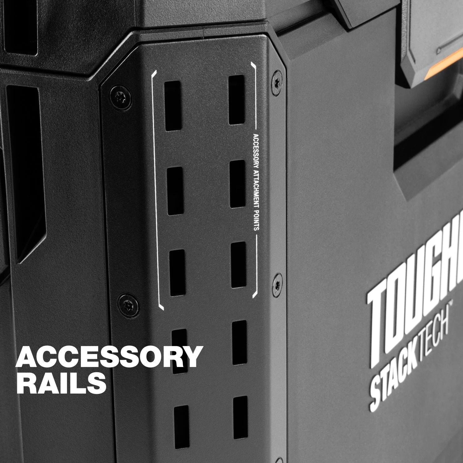 ToughBuilt Stacktech mittlere tragbare modulare Kunststoff / Metall-Werkzeugbox mit Innenschale, ip65-bewertet, schwarz