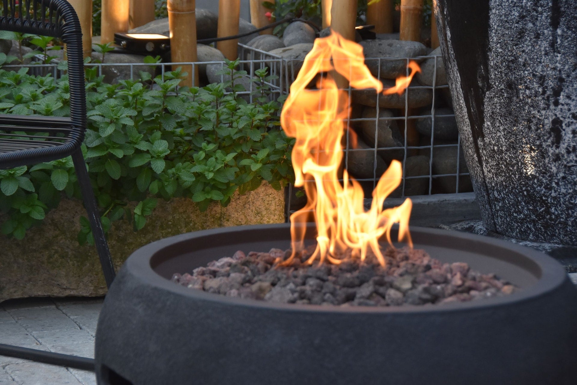 Modeno York Round Fire Bowl, flüssiges Propan, 40.000 BTU