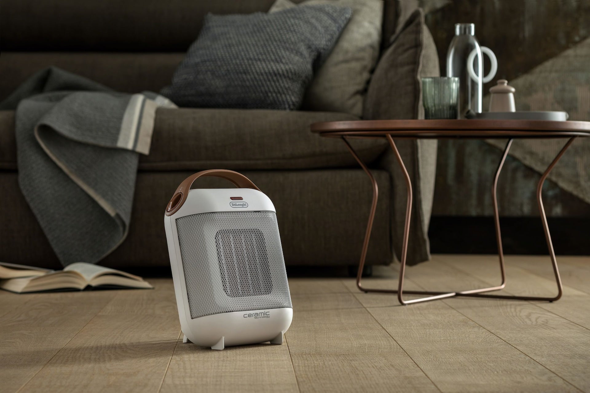 De'Longhi HFX30C15WCA Kapsel Keramiklüfterheizung, weiß