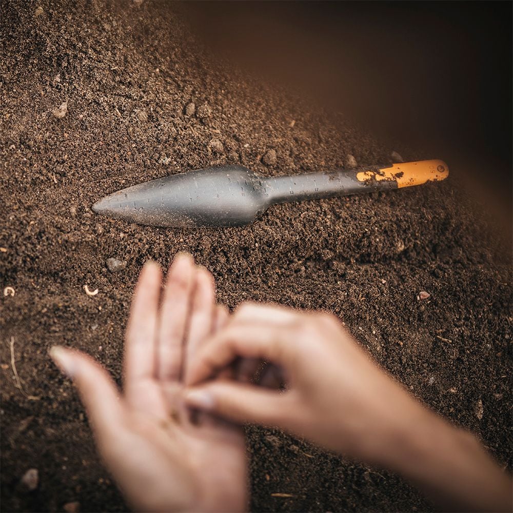 Fiskars leichte, langlebige Handsaat-Sauer & Dibber