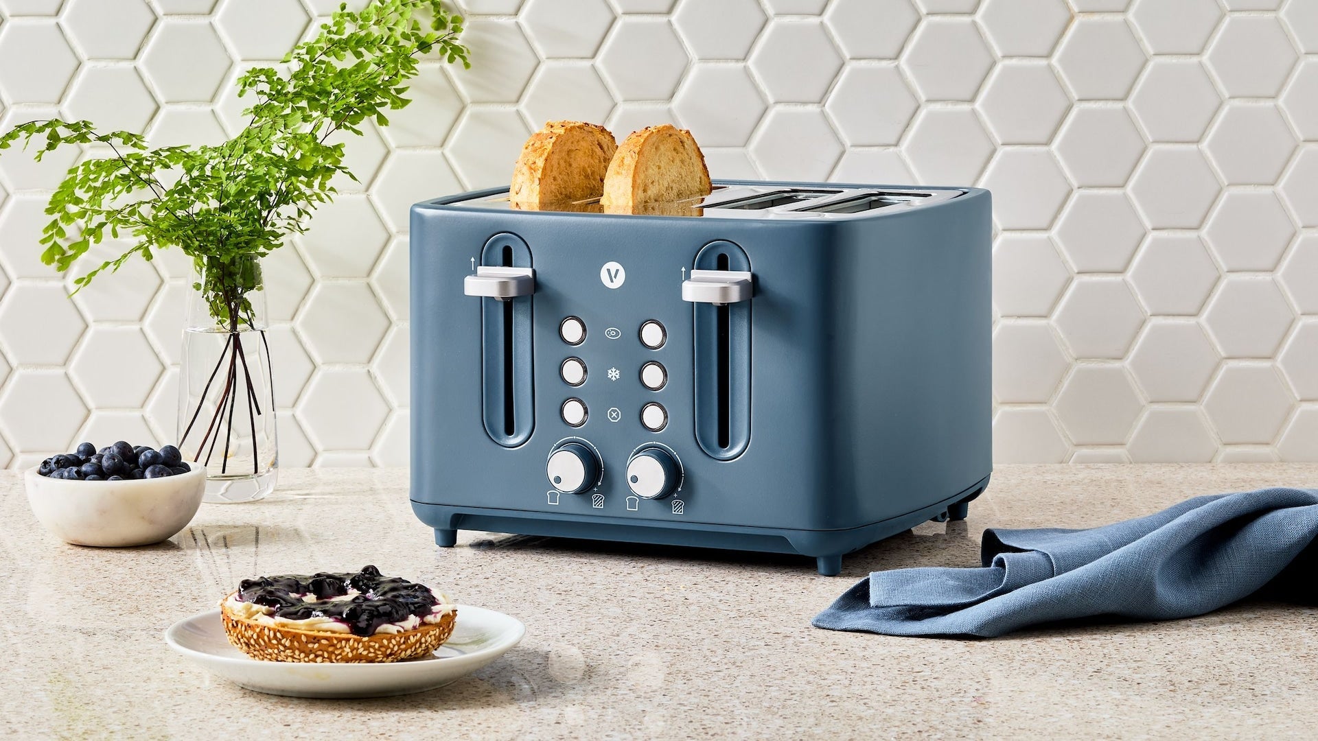 Vida 4-Scheiben-Toaster mit extrabreiten Schlitzen, Blauflossenthun