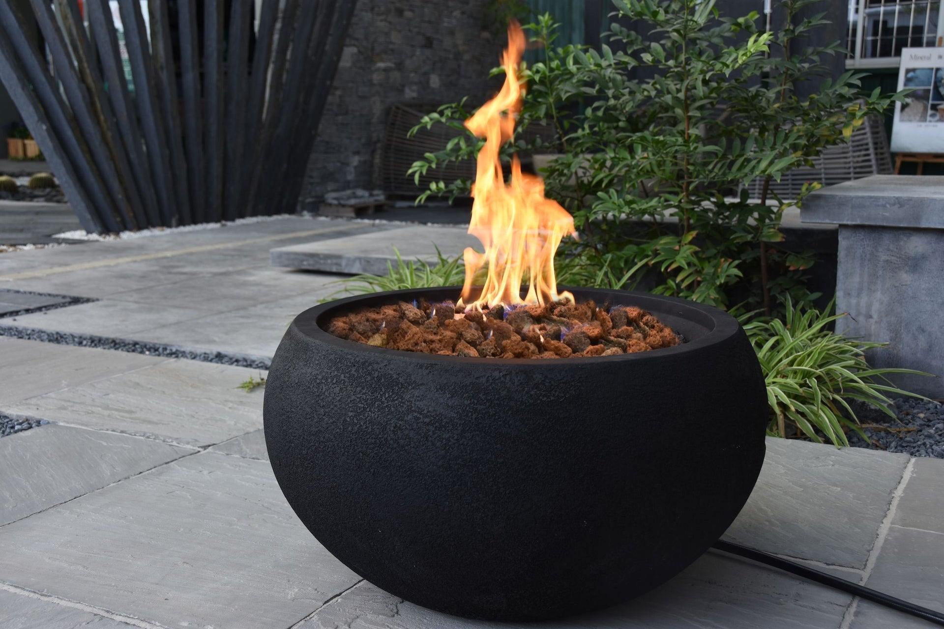 Modeno York Round Fire Bowl, flüssiges Propan, 40.000 BTU