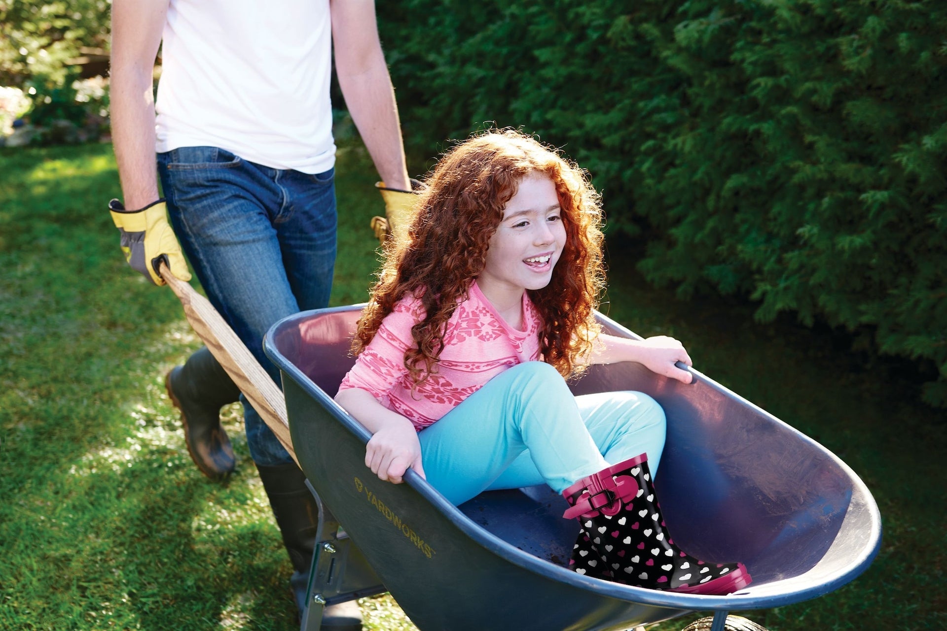 Yardworks Stahlschale 2-Rad Garten Schubkarre, 6-cu-ft